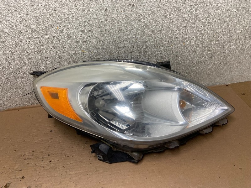 2012 2013 2014 Nissan Versa Sedan Headlight Right Passenger Rh AB0198 DW