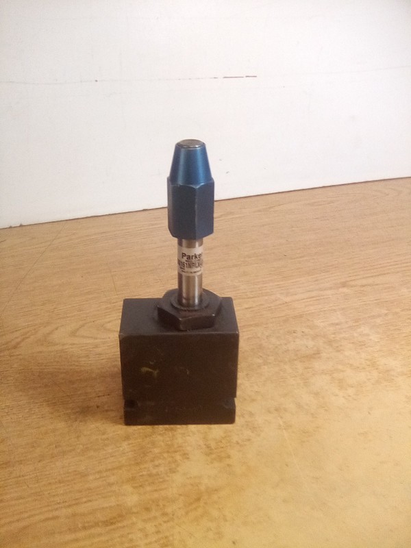 B16-2-8T Valve Body W/Parker DS161NRLX4606