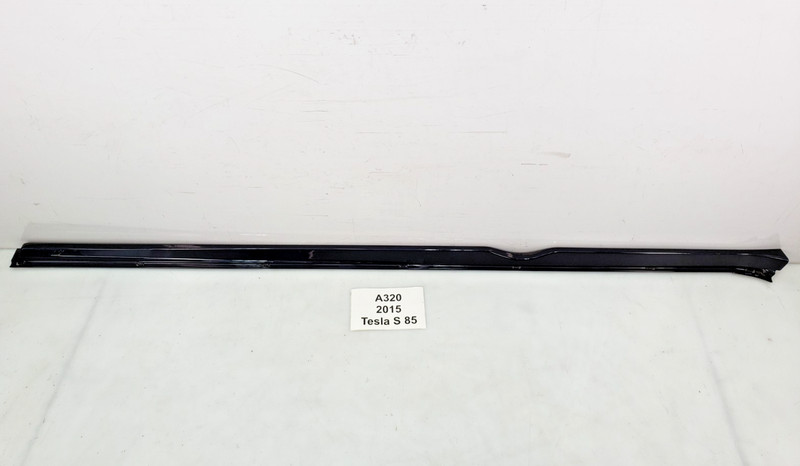 ✅ 2012-2020 OEM Tesla Model S Right Rocker Panel Moulding Scuff Plate Blue*