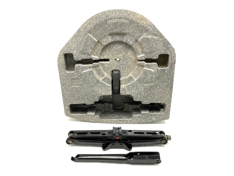 Jack and Tool Kit 42764963 Fits 2013-2015 Buick Encore 84244