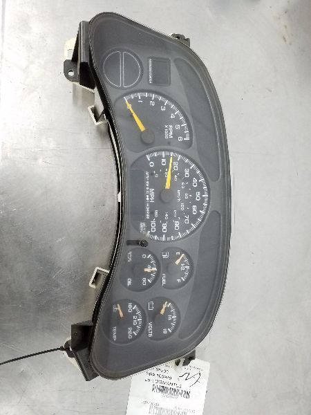Speedometer Cluster KPH Canada Market ID 15055363 Fits 00-02 YUKON 178409