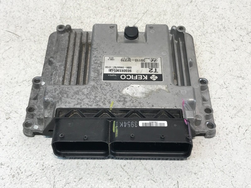 09-11 Hyundai Genesis 4.6L Engine Control Module ECM ECU 39110-3F270