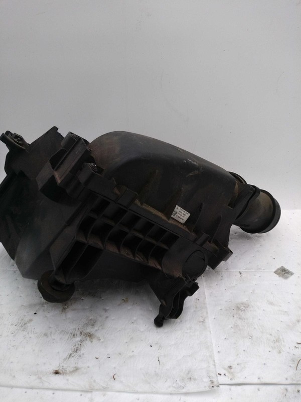 2015 Mercedes-Benz GLA-Class Air Cleaner Assembly OEM Grey 2.0L 71K Miles