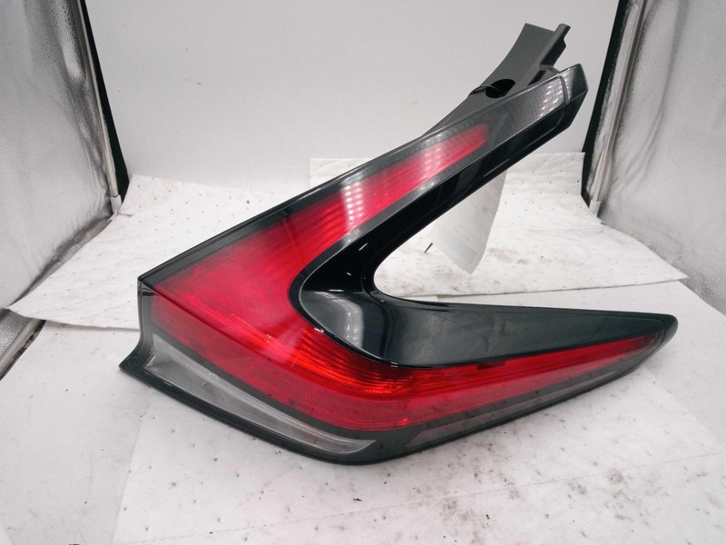 Used Right Tail Light Assembly fits: 2023 Nissan Leaf quarter mounted Right Grad
