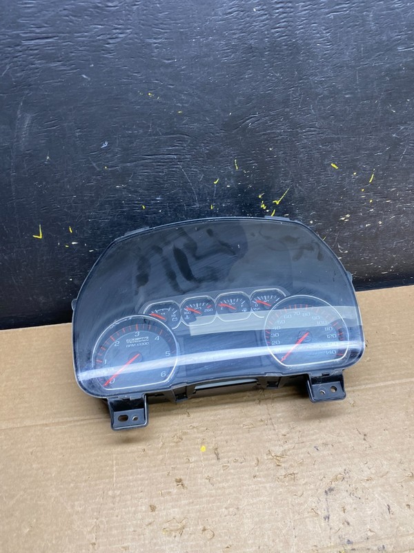2007 to 2014 GMC Yukon Sierra Cluster Gauge Speedometer W9586 DG
