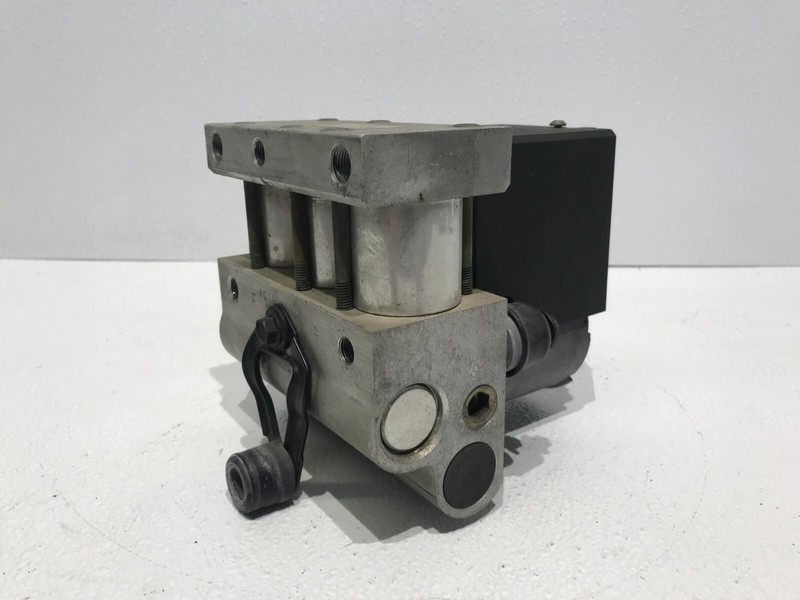 95-97 Volvo 960 ABS Pump Anti Lock Brake Assembly 0265205010