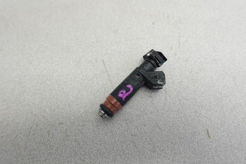 2005-2007 MXZ Summit Mach Z Ski-Doo OEM Inner Electrical Gas Fuel Injector