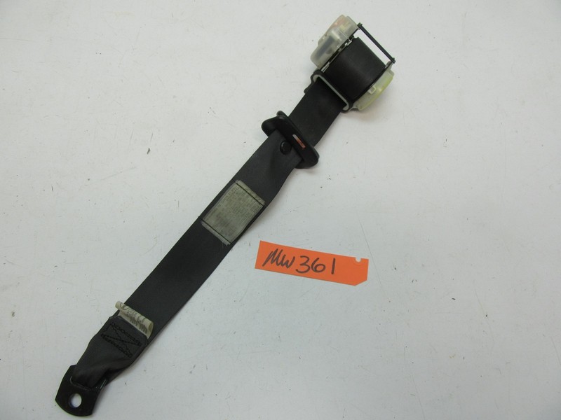 94 95 CELICA LEFT REAR SHOULDER SEATBELT SEAT BELT HARNESS STRAP LR LH L BACK