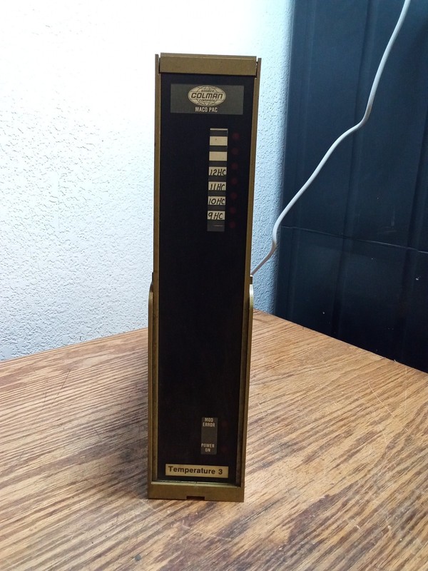 Barber Colman 80DA-00001-002-0-00 Temperature Model MACO 8000 120VAC