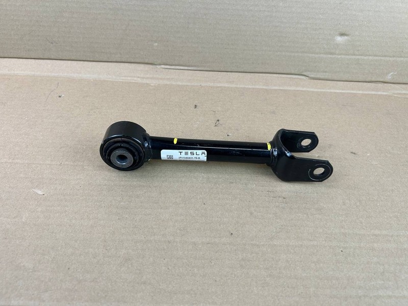 ✅ 24-25 Tesla Model 3 Rear Left or Right Upper Control Arm Toe Link 1344431-19-B