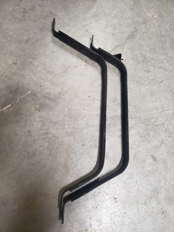 2018-2024 CHEVROLET EQUINOX FUEL GAS TANK SUPPORT STRAP BRACKET SET OF 2 OEM