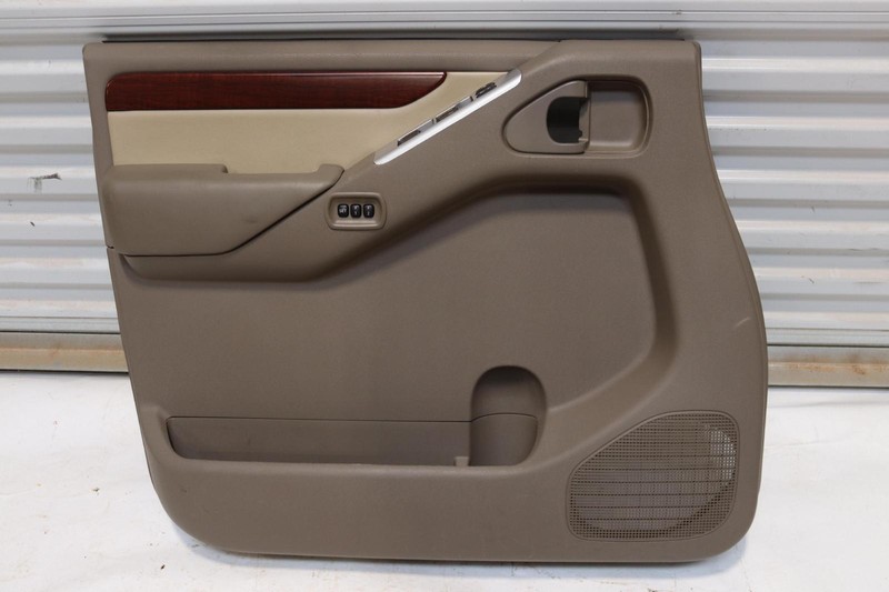 2008-2012 NISSAN PATHFINDER FRONT LEFT DRIVER SIDE DOOR PANEL TRIM COVER OEM