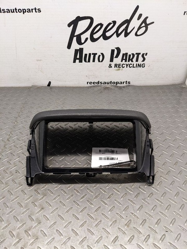 18-23 Mitsubishi Eclipse Cross Dash Radio Bezel Display Cover 18216 1169827