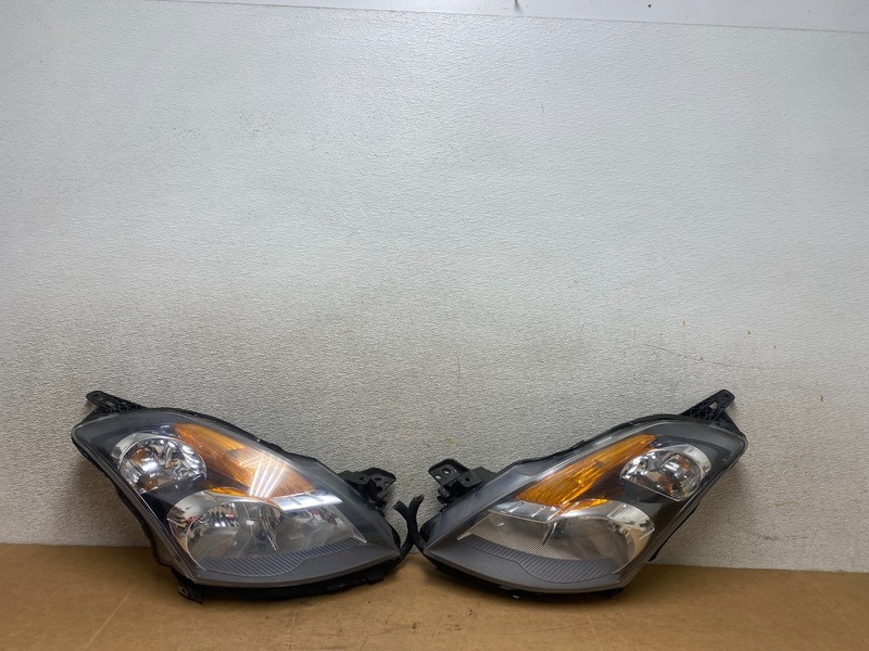 Sedan 2007 2008 2009 Nissan Altima Left+Right Set Headlights X3945 DW