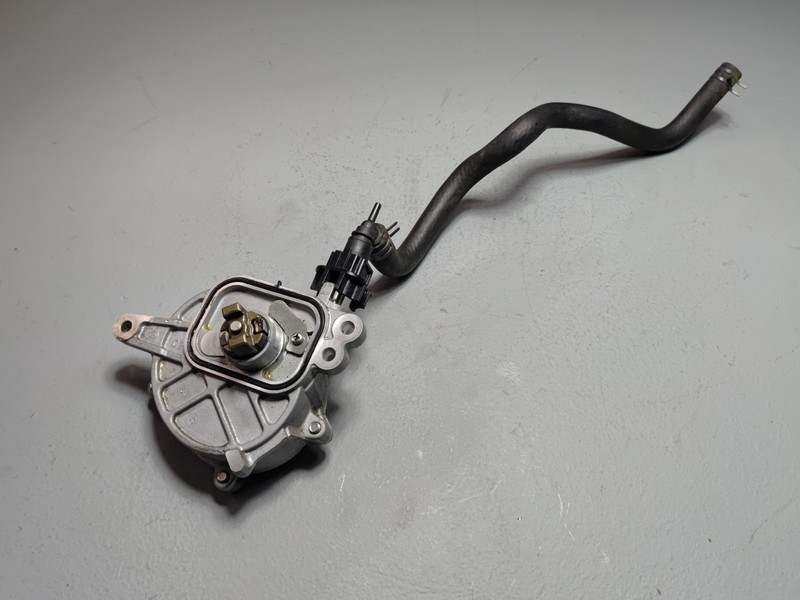 2018-2024 Toyota Camry 2.5L Power Brake Booster Vacuum Pump W/ Hose OEM