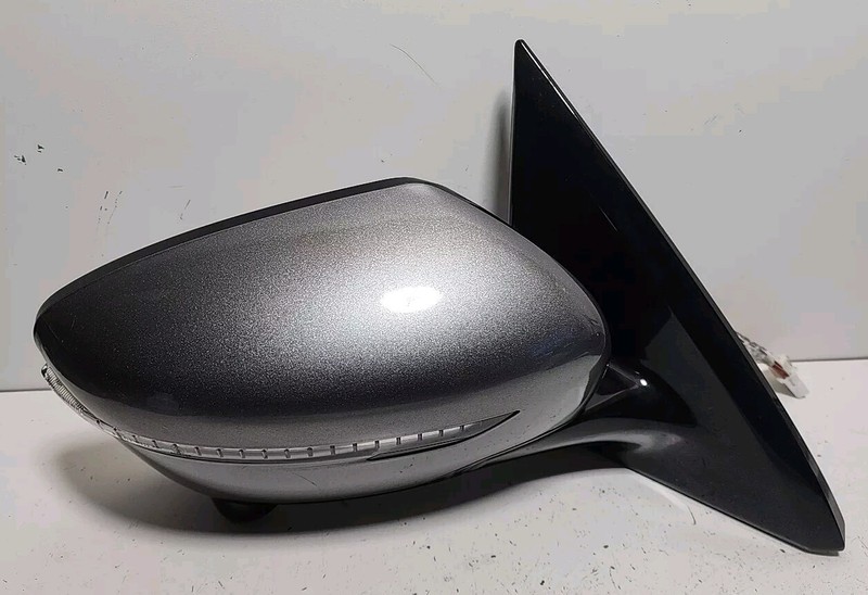 16 - 18 Nissan Pathfinder Right Mirror OEM With Camera Blind Spot Turn Signal RH