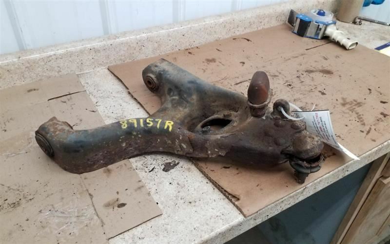 Passenger Right Lower Control Arm Front Fits 97-04 DAKOTA 218230