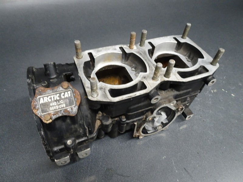 1993-94 Arctic Cat OEM Engine Crankcase 3004-953 ZR 440