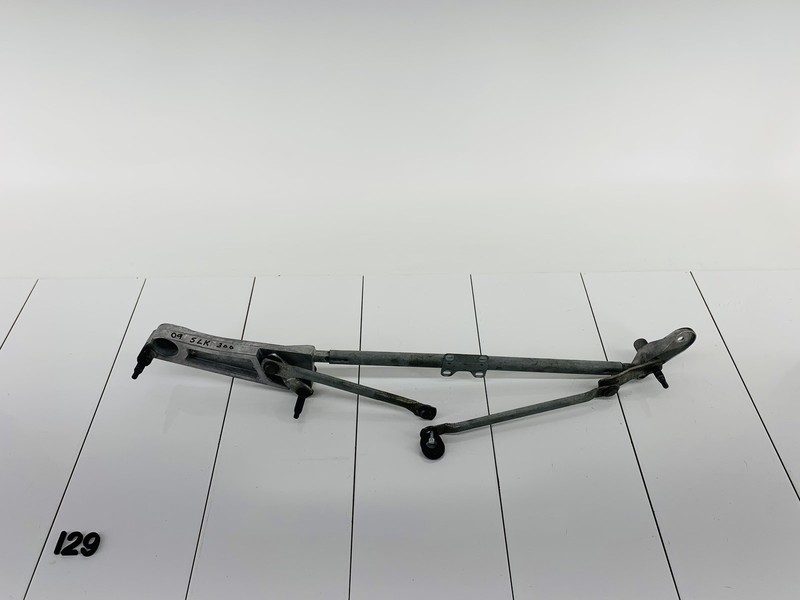 09-11 MERCEDES BENZ SLK300 FRONT WINDSHIELD WIPER WASHER ARM TRANSMISSION OEM