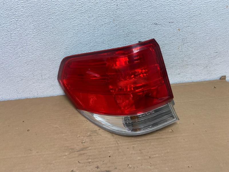 2008 2009 2010 Honda Odyssey Left Driver LH Side Tail Light AD4201 LK