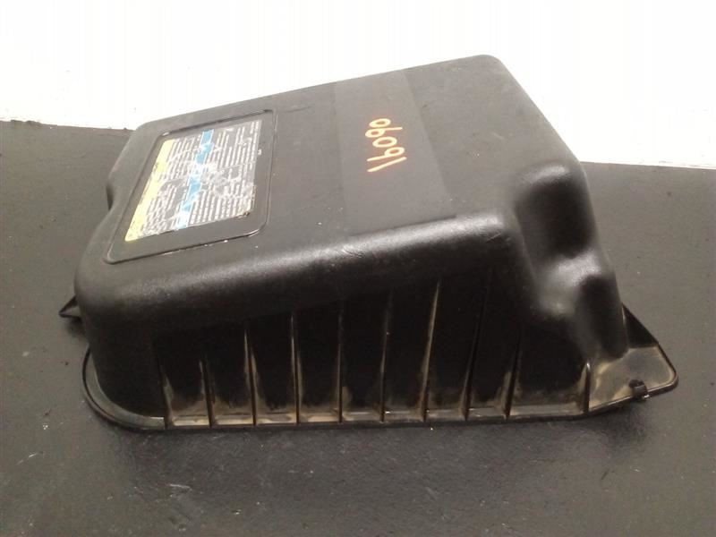 06-08 Chevrolet Trailblazer 5.3L Air Cleaner Box Cover OEM 15832647
