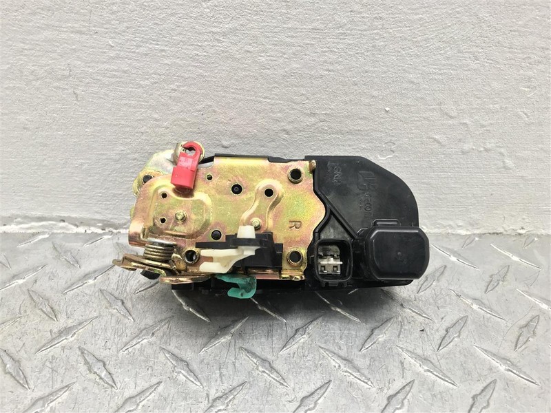 2005 DODGE DURANGO PASSENGER FRONT DOOR LOCK ACTUATOR OEM