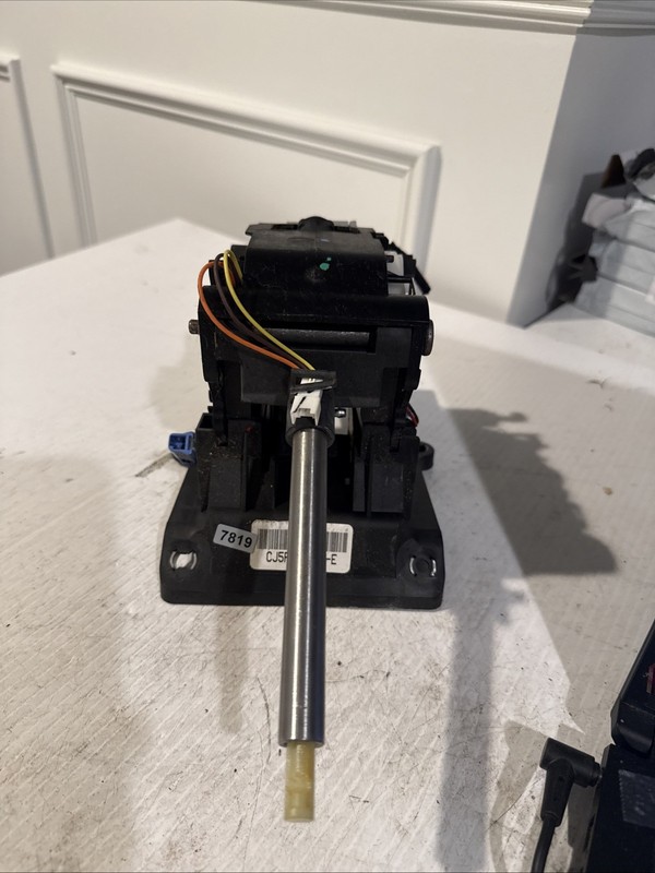 2013-2014 Ford Escape AWD Automatic Gear Shifter OEM CJ5P-7K004-E