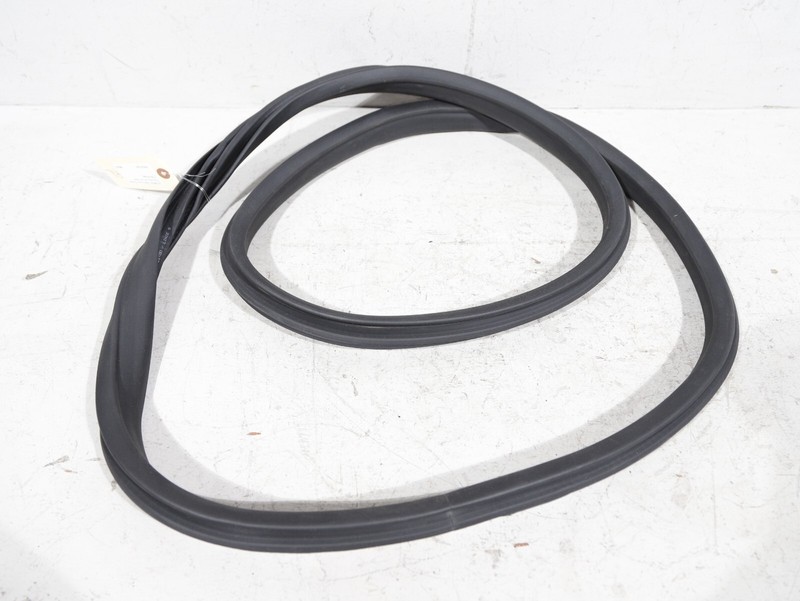 OEM 2020-2023 BMW 228 M235 F44 REAR LEFT DRIVER SIDE DOOR BODY WEATHERSTRIP SEAL
