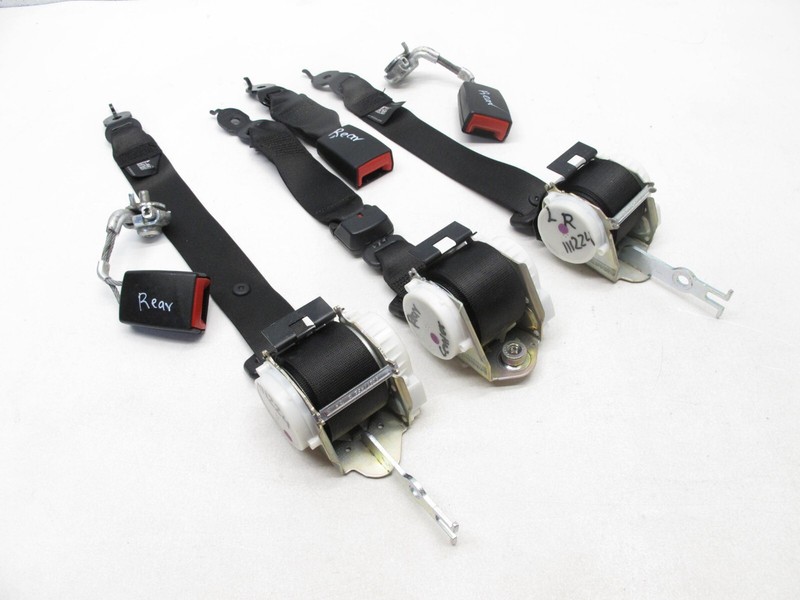 11-16 BMW F10 528i 535i M5 SEATBELT SEAT BELT RETRACTOR BUCKLE REAR SET 111224