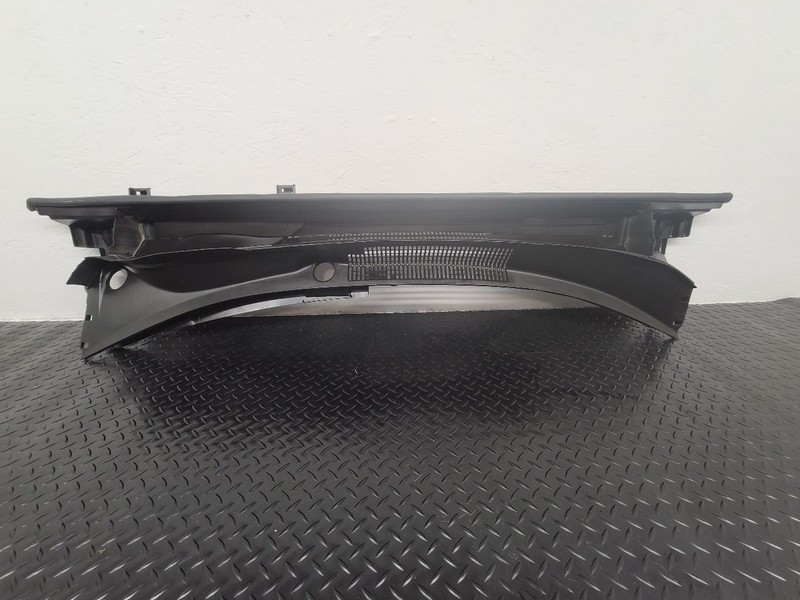 21-24 Toyota Venza Windshield Cowl Vent Panel Assembly OEM 55708-48180