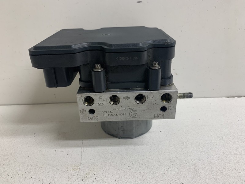 2015 Nissan Altima 47660 9HM0A Anti Lock Brake Pump Actuator & Modulator Oem