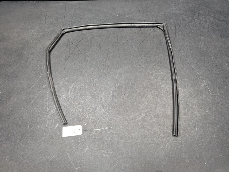 Rear Right Door Window Glass Run Channel 2022 Honda Accord 72735-TVA-A03 18 - 24