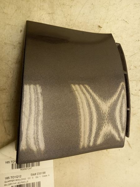 2012 TOYOTA SIENNA LE 3.5L PASSENGER SIDE REAR QUARTER MOULDING