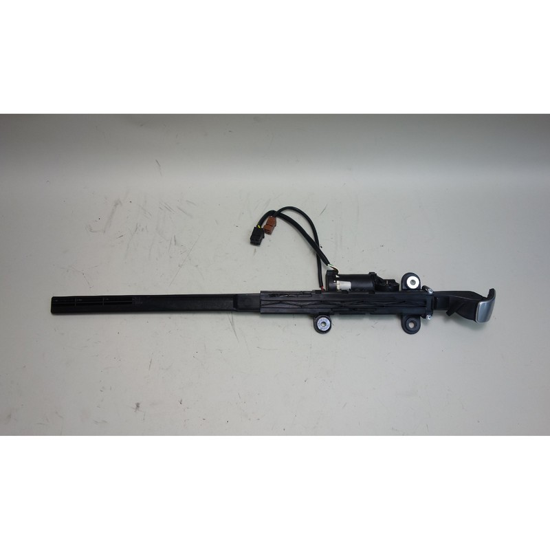 2008-2013 BMW E92 M3 Coupe Right Passenger Seat Belt Extender Handover Arm OEM