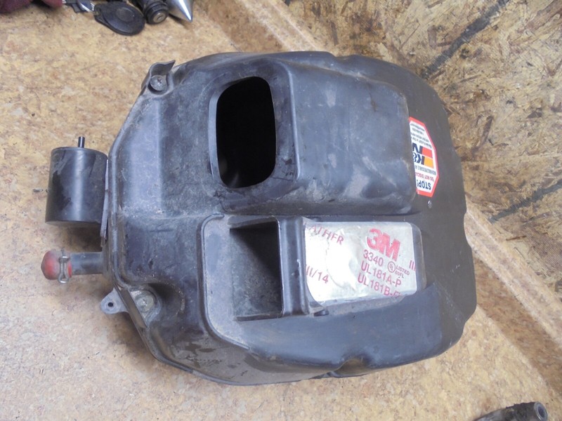 2000 Honda VFR 800 VFR800 Interceptor Air Filter intake Box Lid Cover Cleaner 01