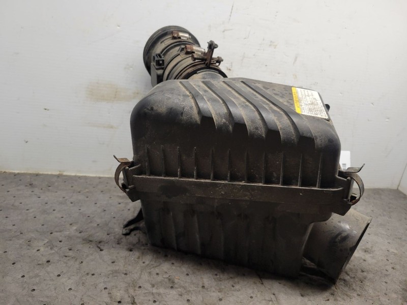 Air Cleaner 2.0L 4 Cylinder Fits 05-10 SPORTAGE 1560748