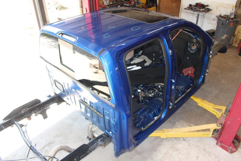 22-24 Frontier PRO-X Passenger Right Rear Cab Corner Cut