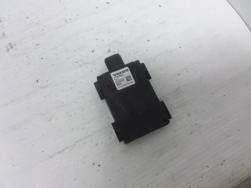 Blind Spot Alert Module Radar Unit 2016-2019 Volvo XC90 31665693