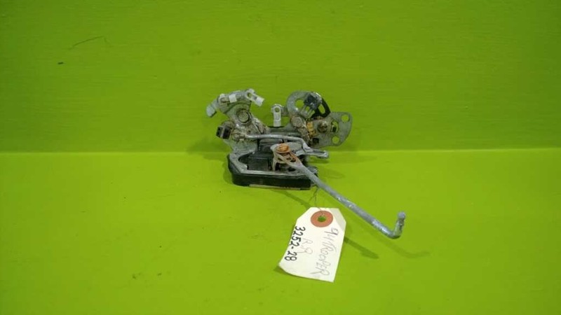 92 93 94 95 96 97 TROOPER PASSENGER RIGHT REAR DOOR LOCK LATCH OEM 3252-28