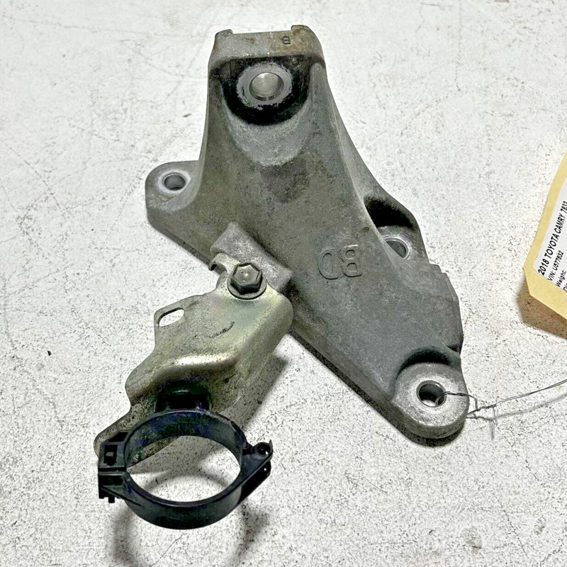 Toyota Camry 2.5L FWD 2018-24 Engine Driver Side Front Mount Support Bracket OEM