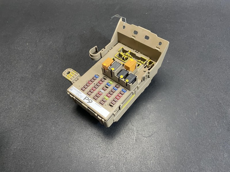 Fuse Relay Junction Box 2022 Subaru Forester 82201-SJ932 2023