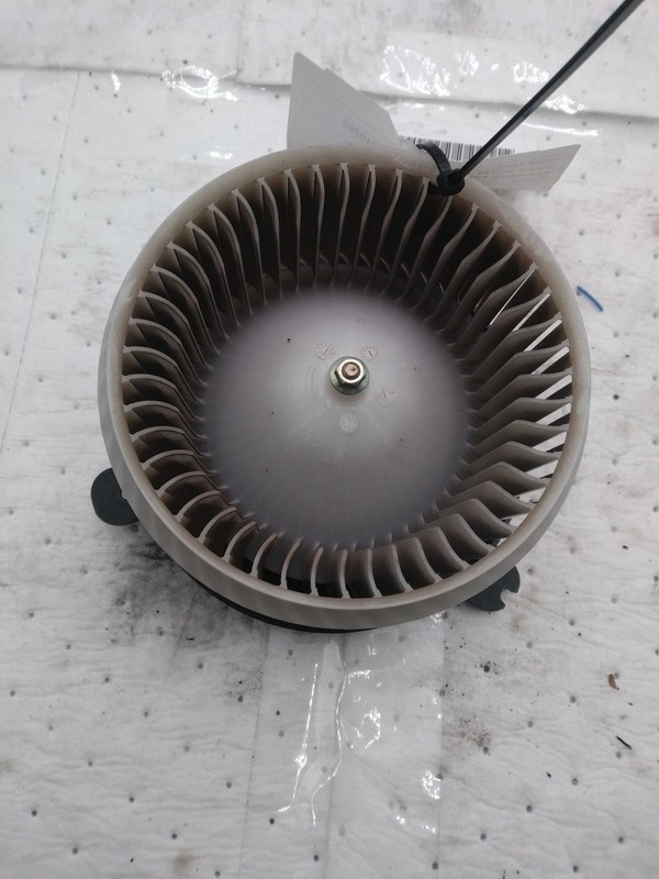 2020 Mitsubishi Outlander Sport HVAC Blower Motor OEM 7802A348 Blue 105k Miles
