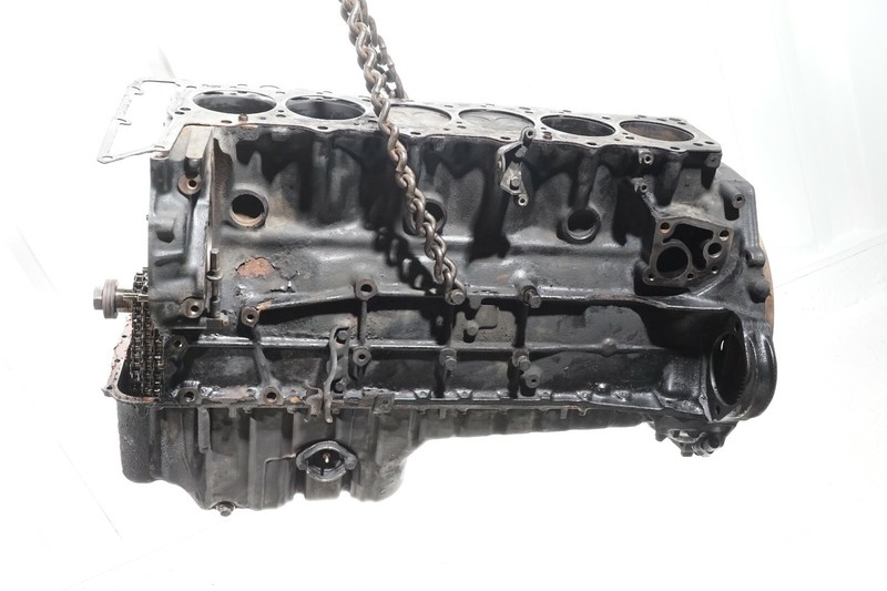 1986 1987 MERCEDES-BENZ 300TD W124 ENGINE BLOCK A6030111001 OEM