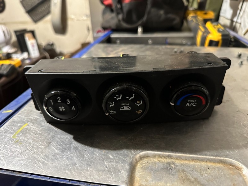 03-06 KIA SORENTO OEM HEATER AC A/C CLIMATE CONTROL 97250-3E401