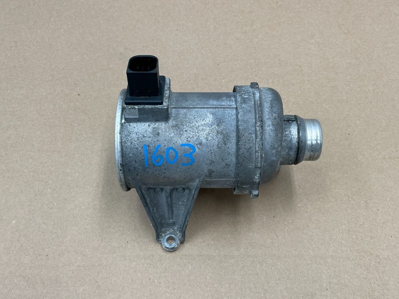 18 19 20 21 22 Volvo XC60 Electric Coolant Water Pump Unit 2.0L 1603 OEM