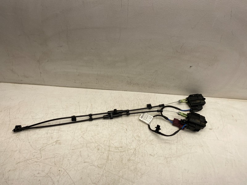 2016-2019 BMW X1 LEFT AND CENTER REAR SEAT UNLOCKING CONTROL ACTUATOR MODULE OEM