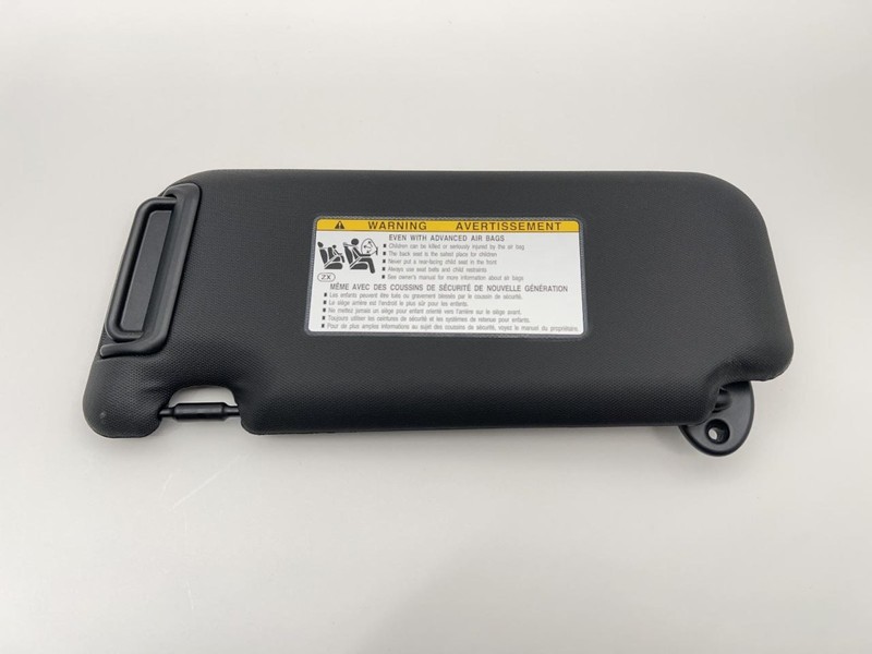 2021-2024 TOYOTA COROLLA RIGHT SUN VISOR BLACK TC:FC23 2.0L AT FWD 42K SE 63748