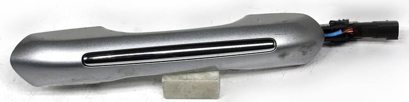 OEM Right Side Door Handle For Ford Explorer Limited, King Ranch Iconic Silver