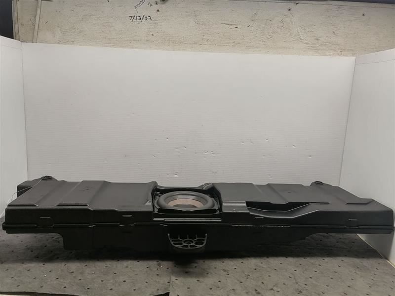 Bose Subwoofer Speaker 2017 Cadillac XT5 84015943