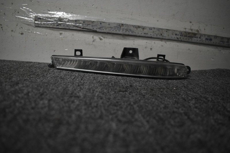 2010-2013 MERCEDES BENZ S 63 AMG BASE DAYTIME RUNNING LIGHT LEFT SIDE FACTORY